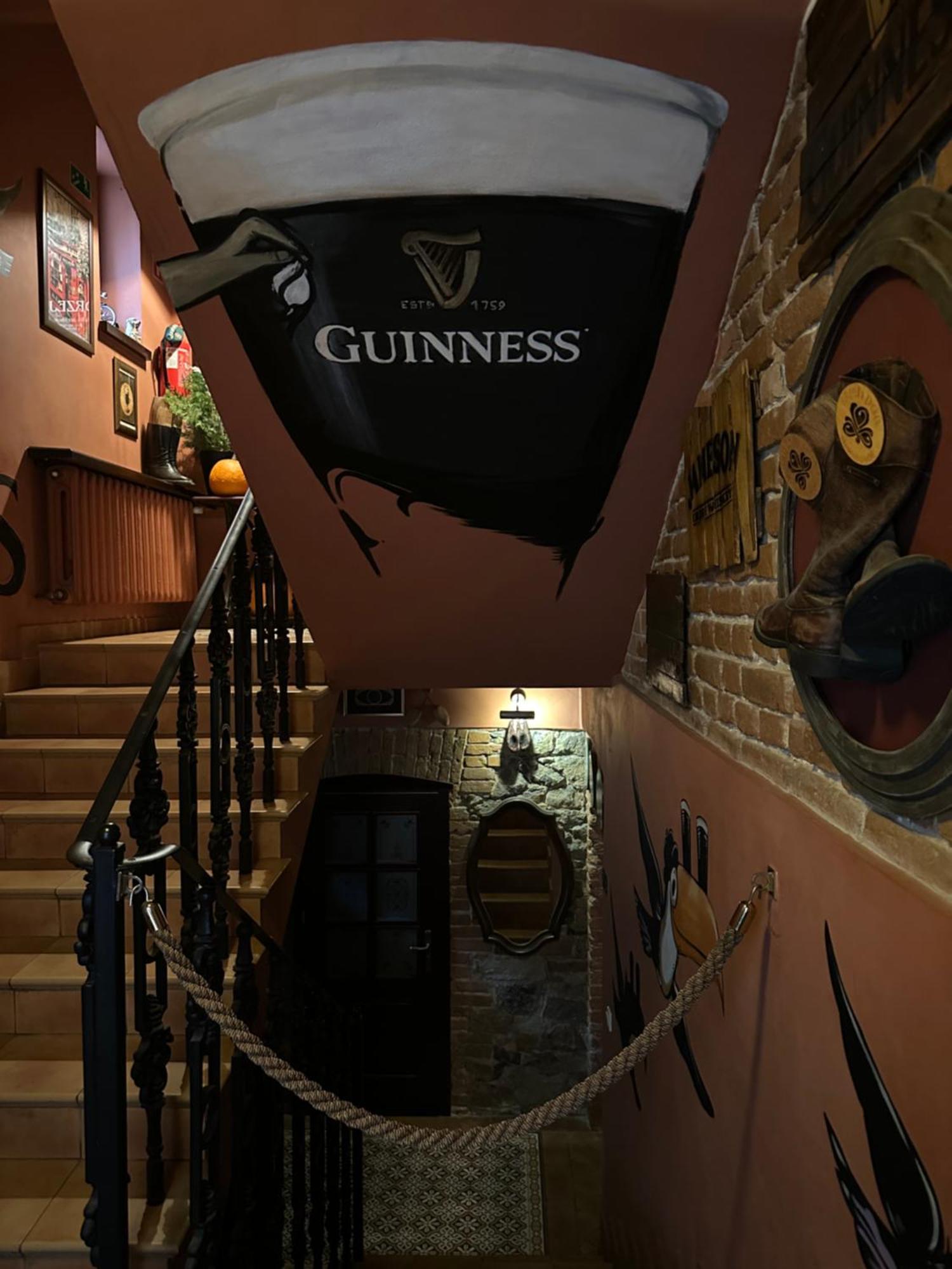 Shoemaker Irish Pub & Accommodation Kielce Exterior photo